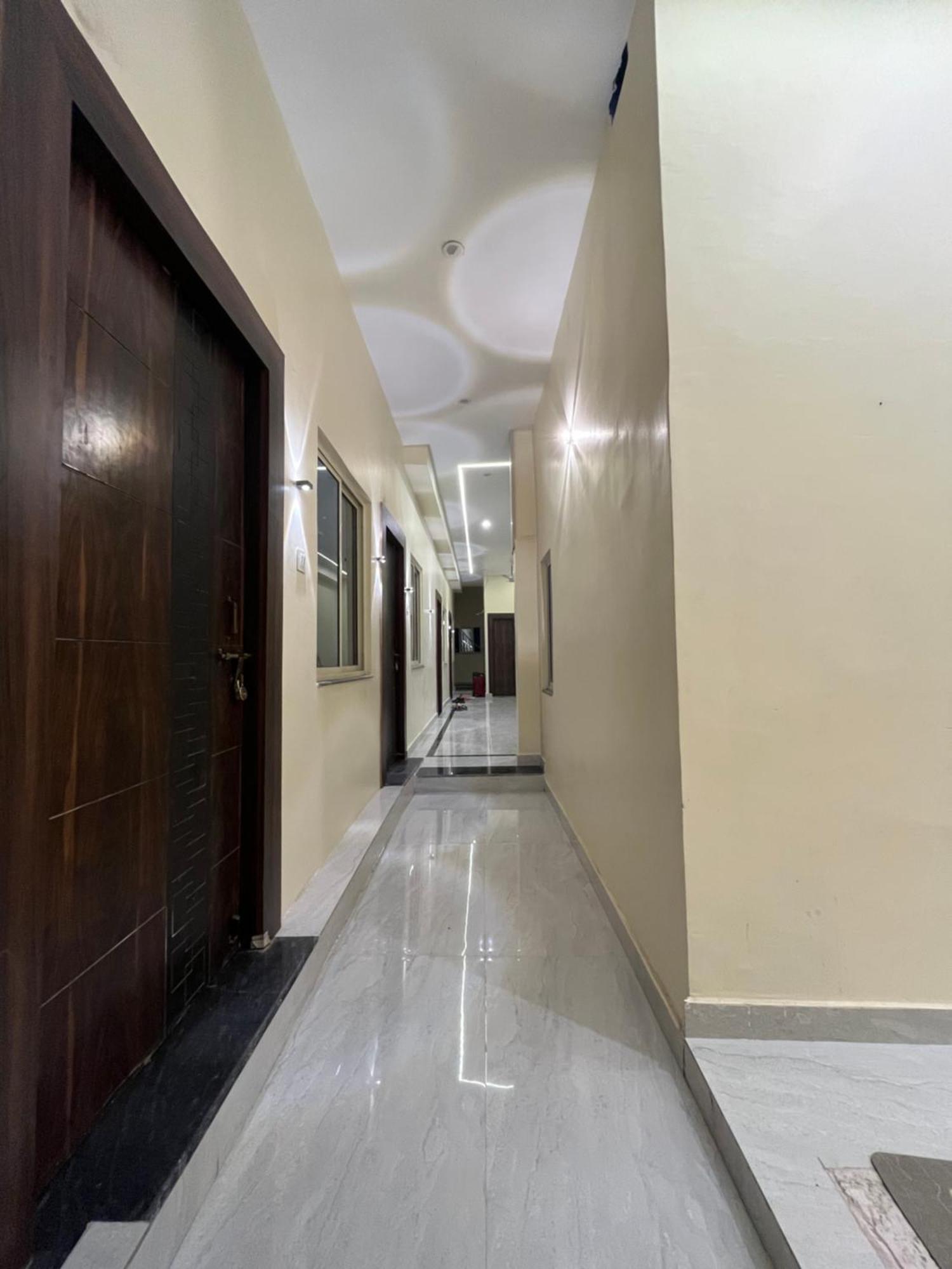 Jupiter Plaza Delhi Airport Hotel นิวเดลี ภายนอก รูปภาพ